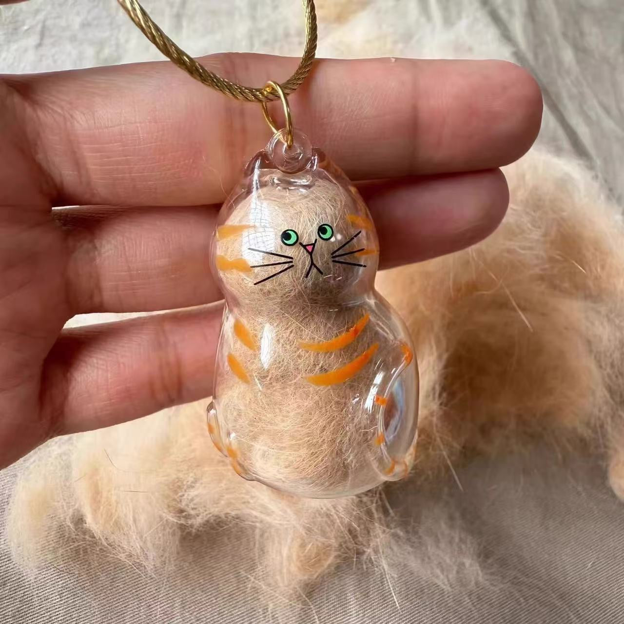 Transparent Cat/Dog Hair Storage Box Charm Commemorative Keychain